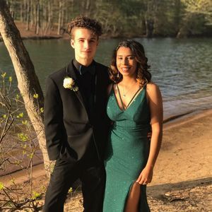 Meet your Posher, Maya